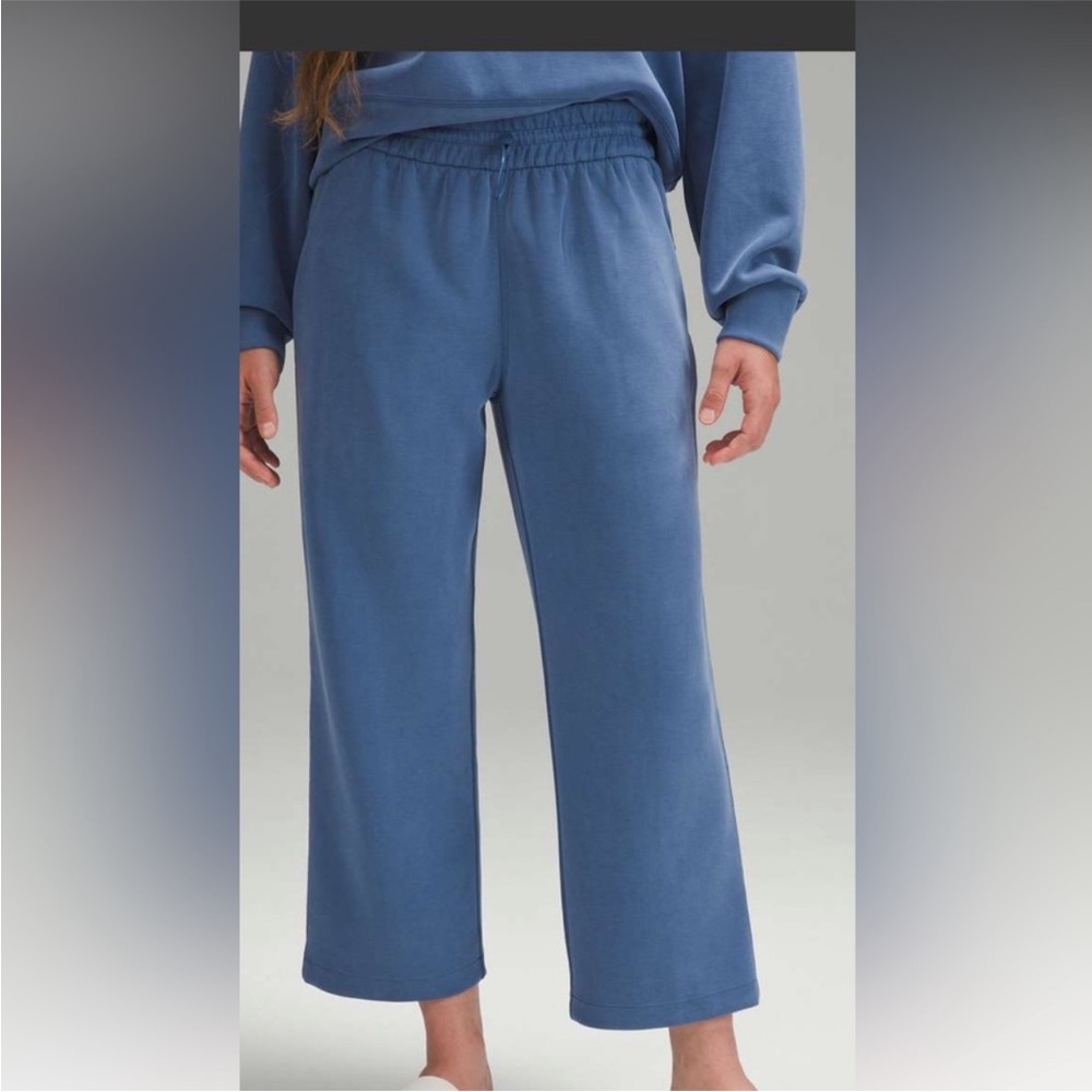 lululemon athletica Blue Sweatpants - Picture 1 of 7
